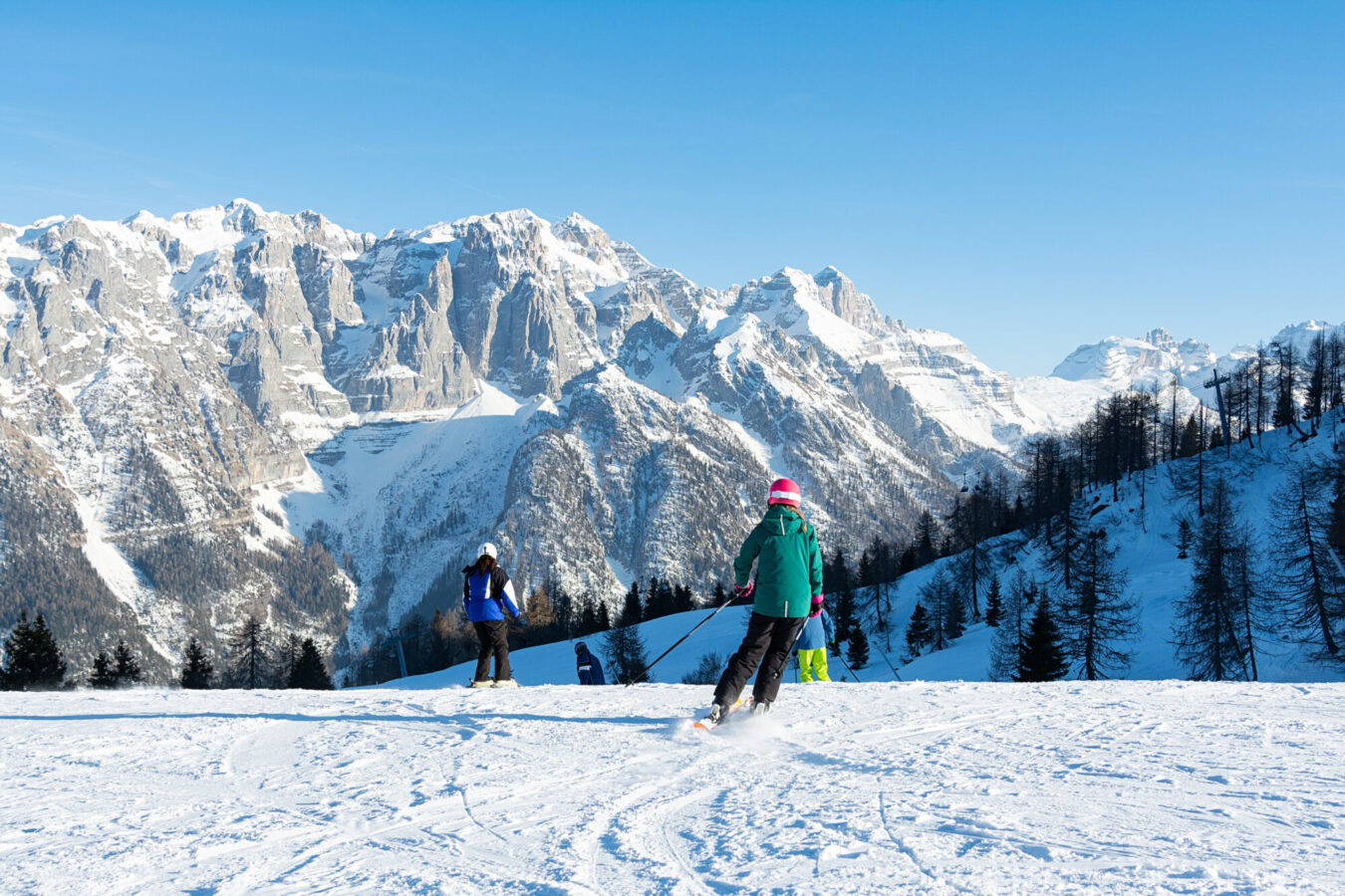 Italien.|Udsigt fra feriebolig i Folgarida
